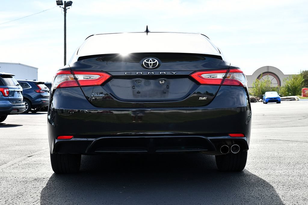 Used 2019 Toyota Camry SE FWD image 6