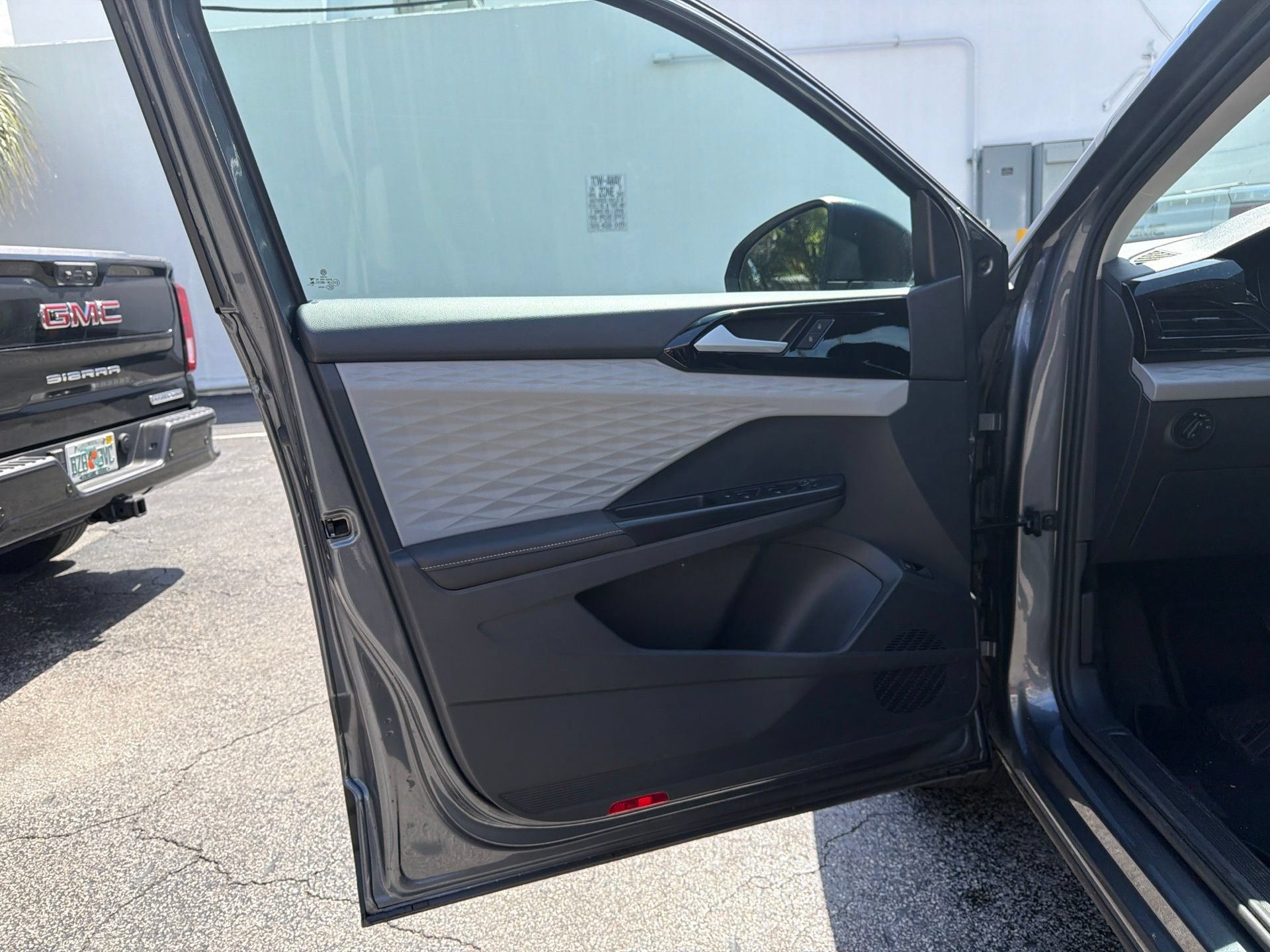 Used 2024 Volkswagen Taos S AWD/4WD image 14