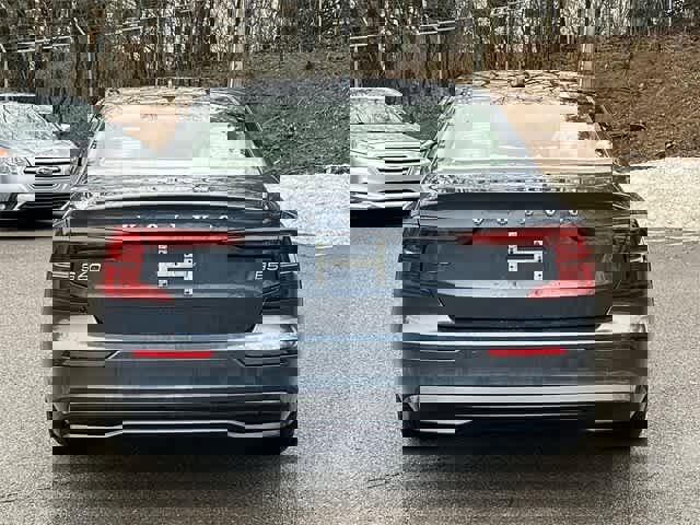 Used 2024 Volvo S60 B5 Plus image 4