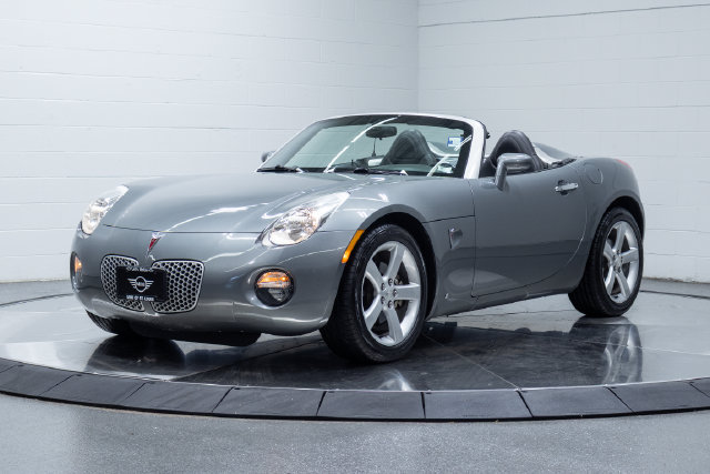Used 2006 Pontiac Solstice Convertible w/ Premium Package RWD image 6