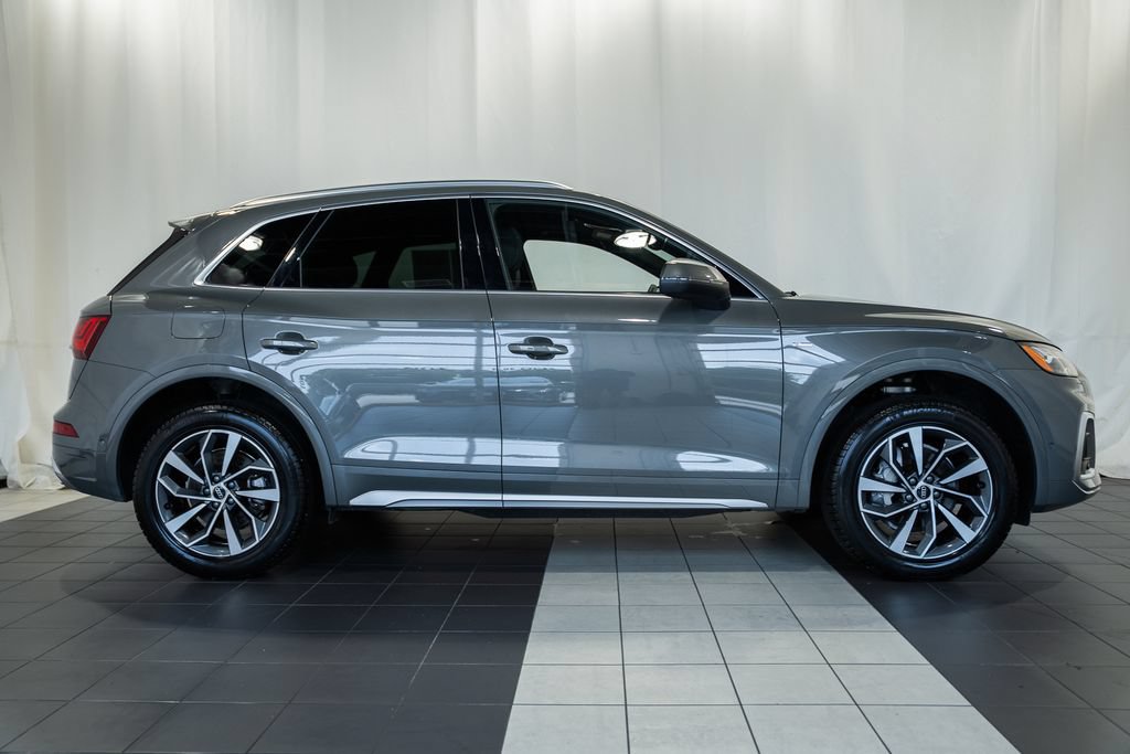 Used 2023 Audi Q5 2.0T Prestige w/ Prestige Package AWD/4WD image 3