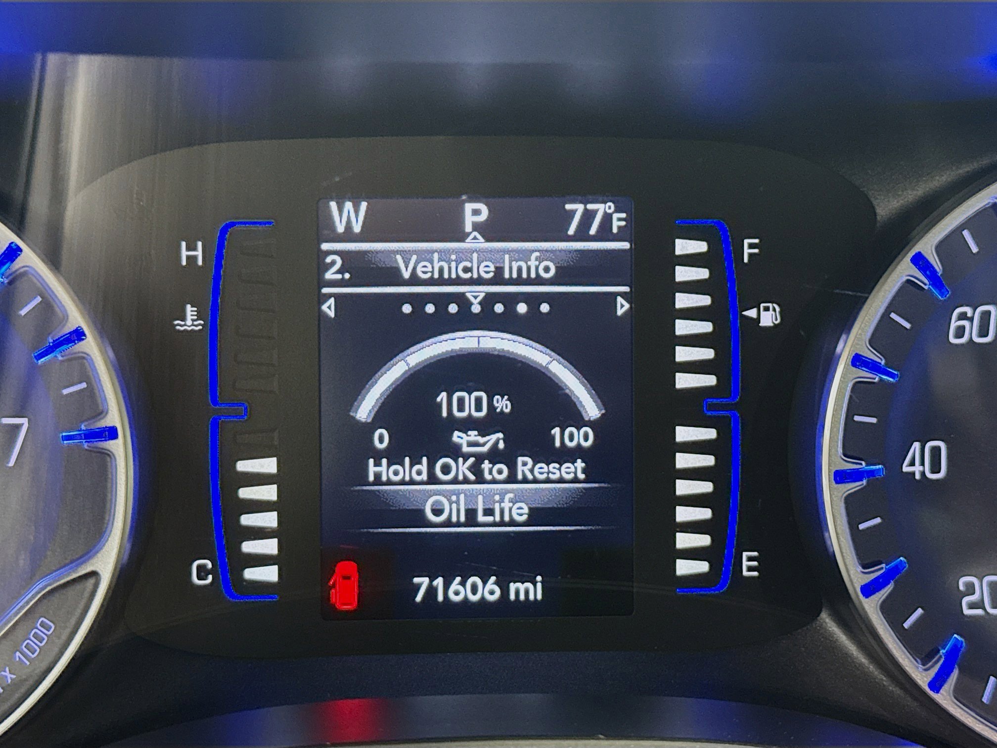 Used 2018 Chrysler Pacifica Touring Plus FWD image 13