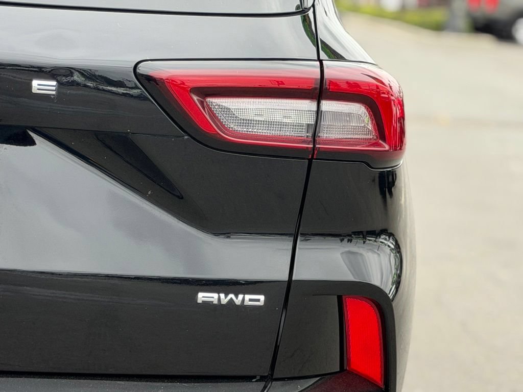 Certified 2023 Ford Escape ST-Line AWD/4WD image 16