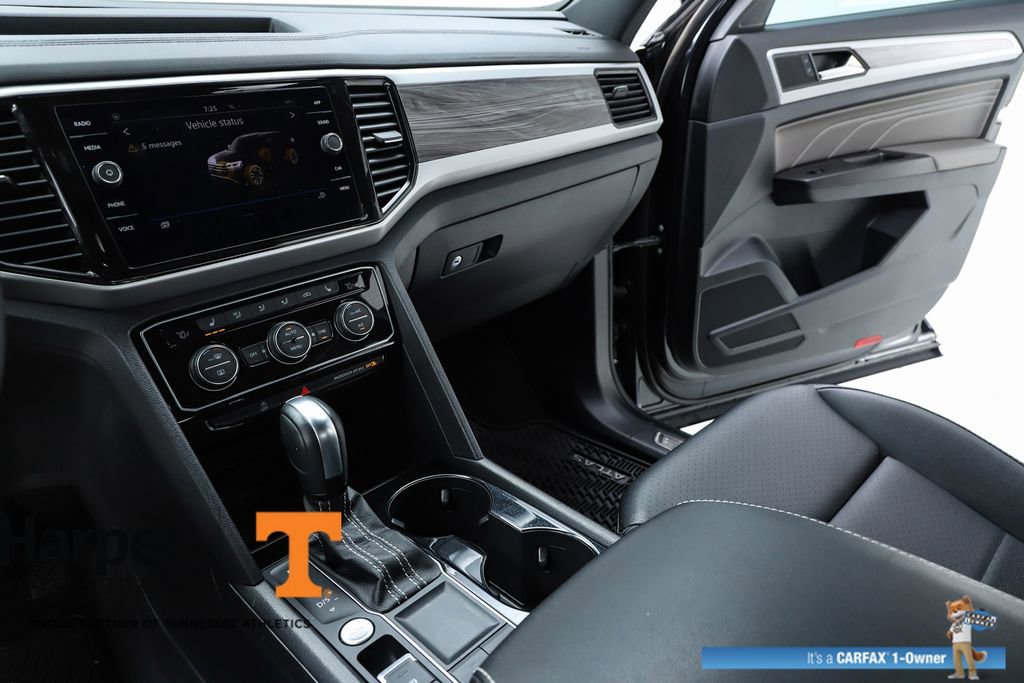 Used 2023 Volkswagen Atlas Cross Sport SE w/ Black Wheel Package image 23
