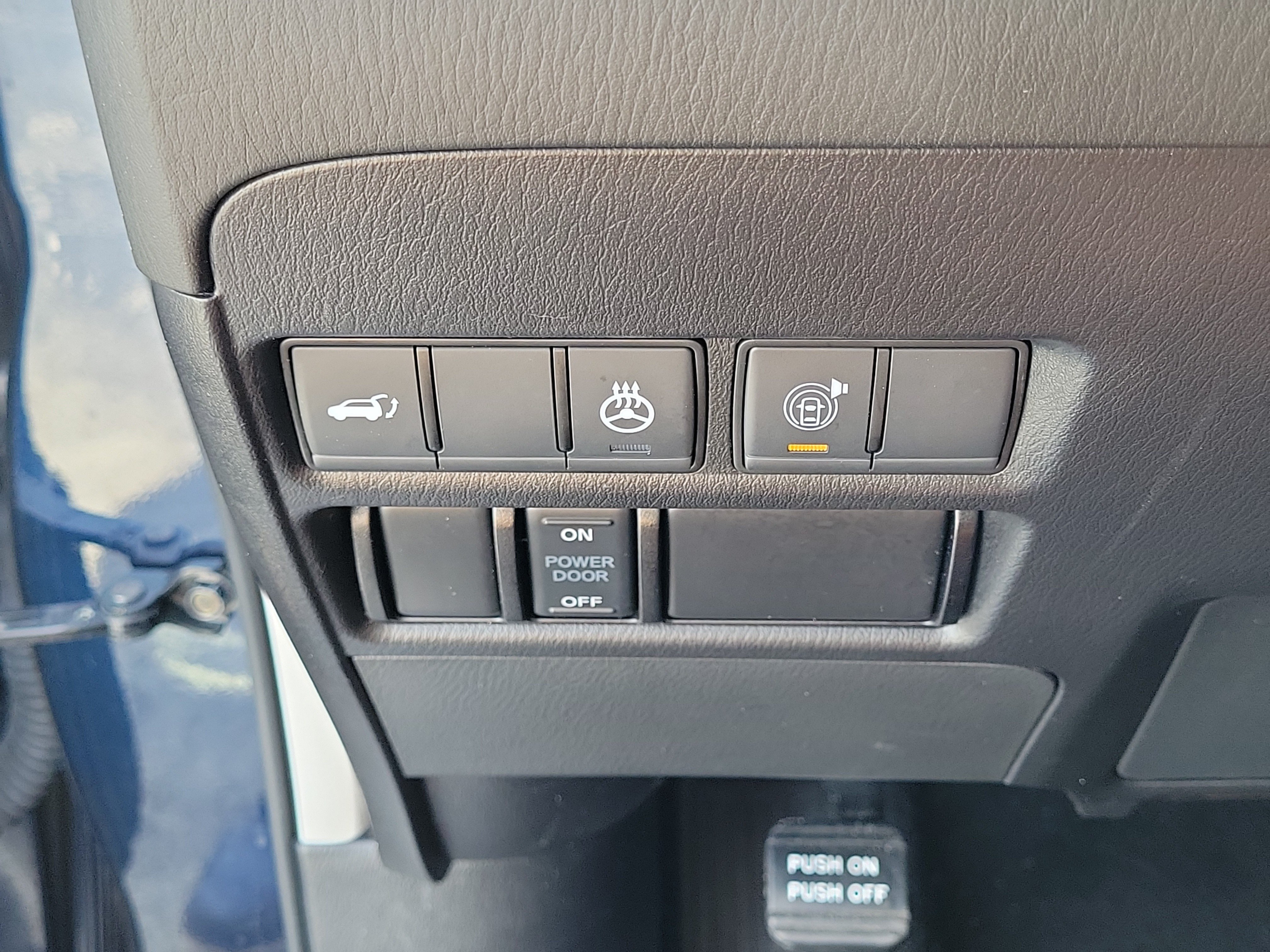 Certified 2024 Nissan Armada SL w/ Captain's Chairs Package RWD image 26