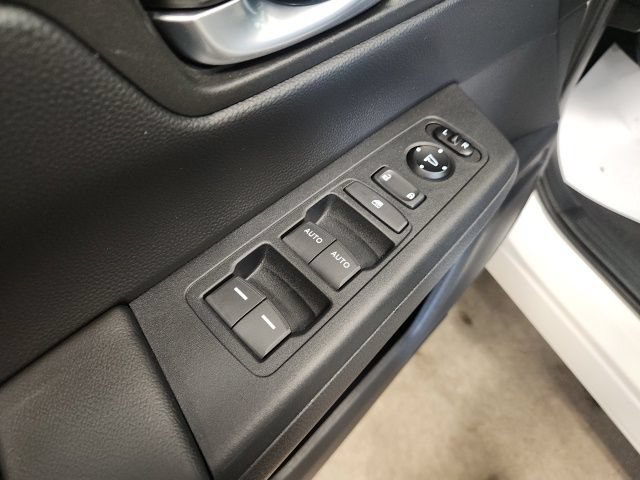 Certified 2025 Honda CR-V EX image 20