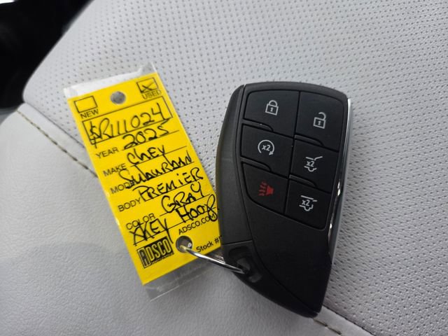 Used 2025 Chevrolet Suburban Premier image 20