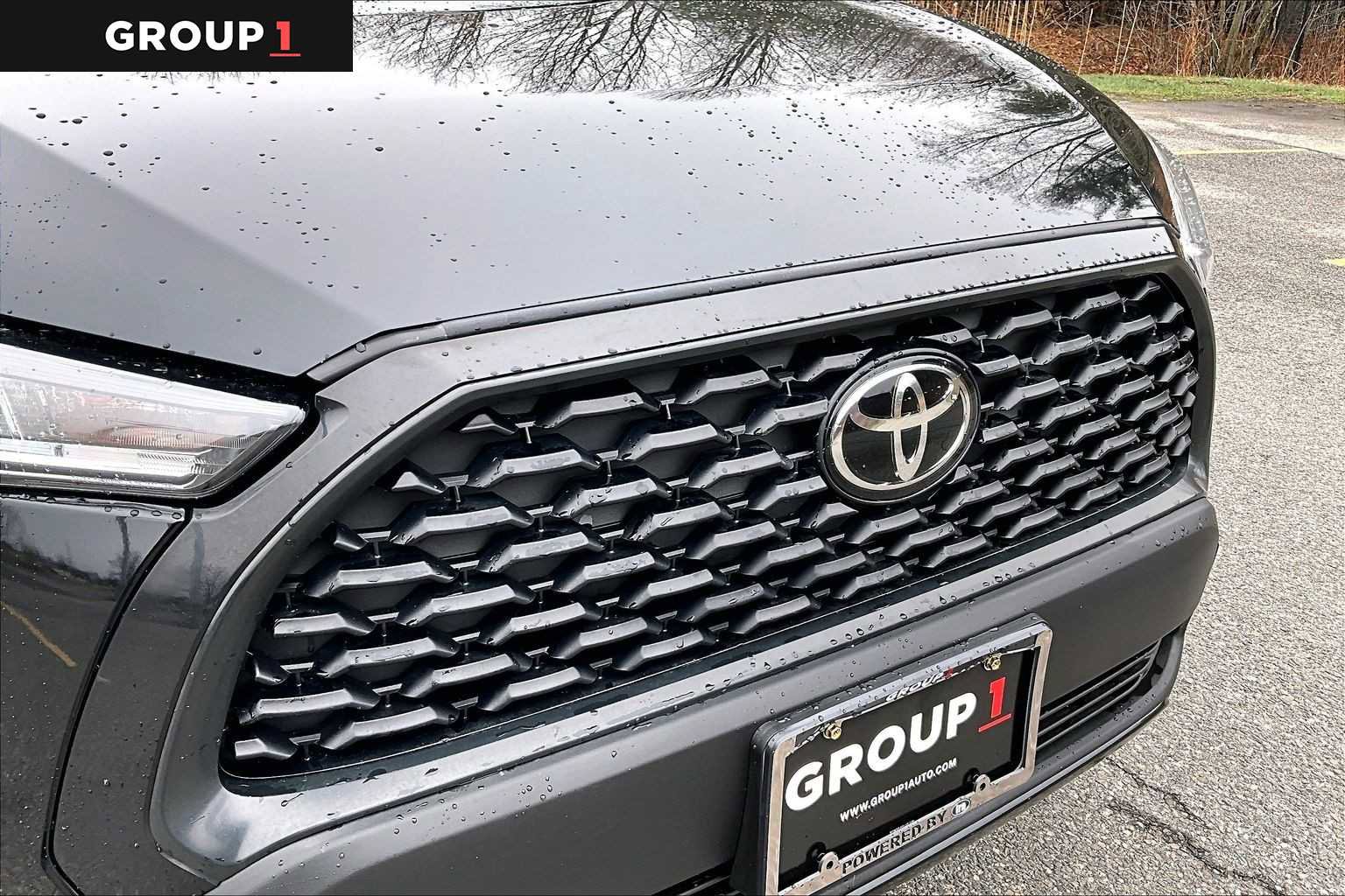Certified 2022 Toyota Corolla Cross LE w/ Black Badges Package (TMS) AWD/4WD image 31