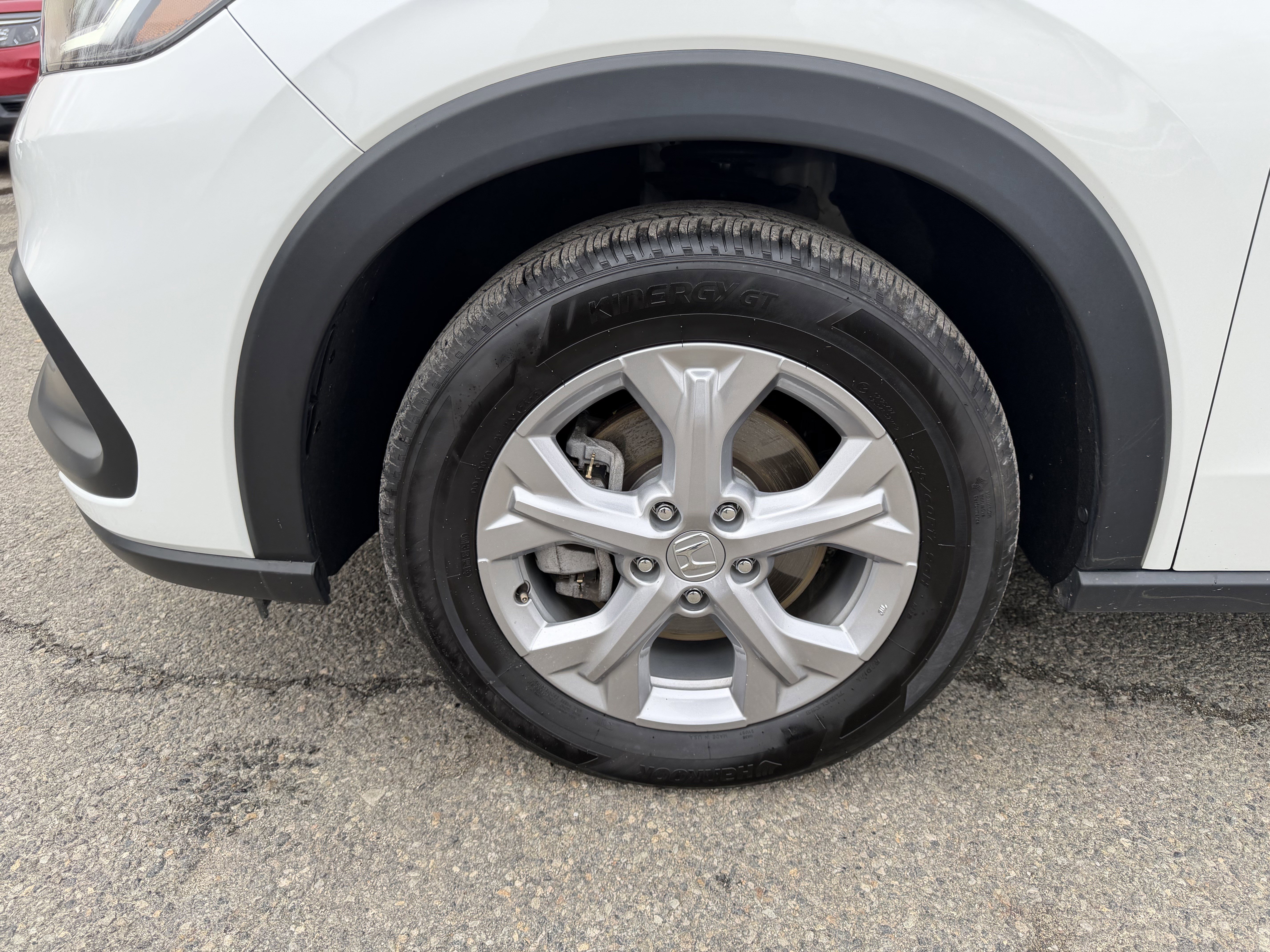 Certified 2024 Honda HR-V LX image 7