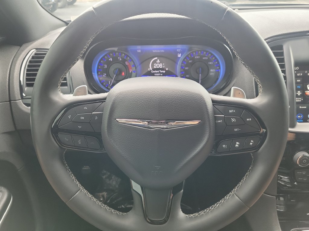 Used 2023 Chrysler 300 S w/ Comfort Group RWD image 19