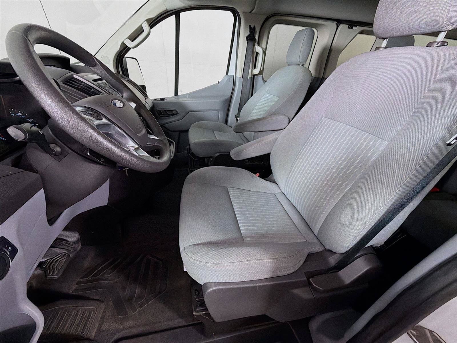 Used 2016 Ford Transit 350 XLT RWD image 2