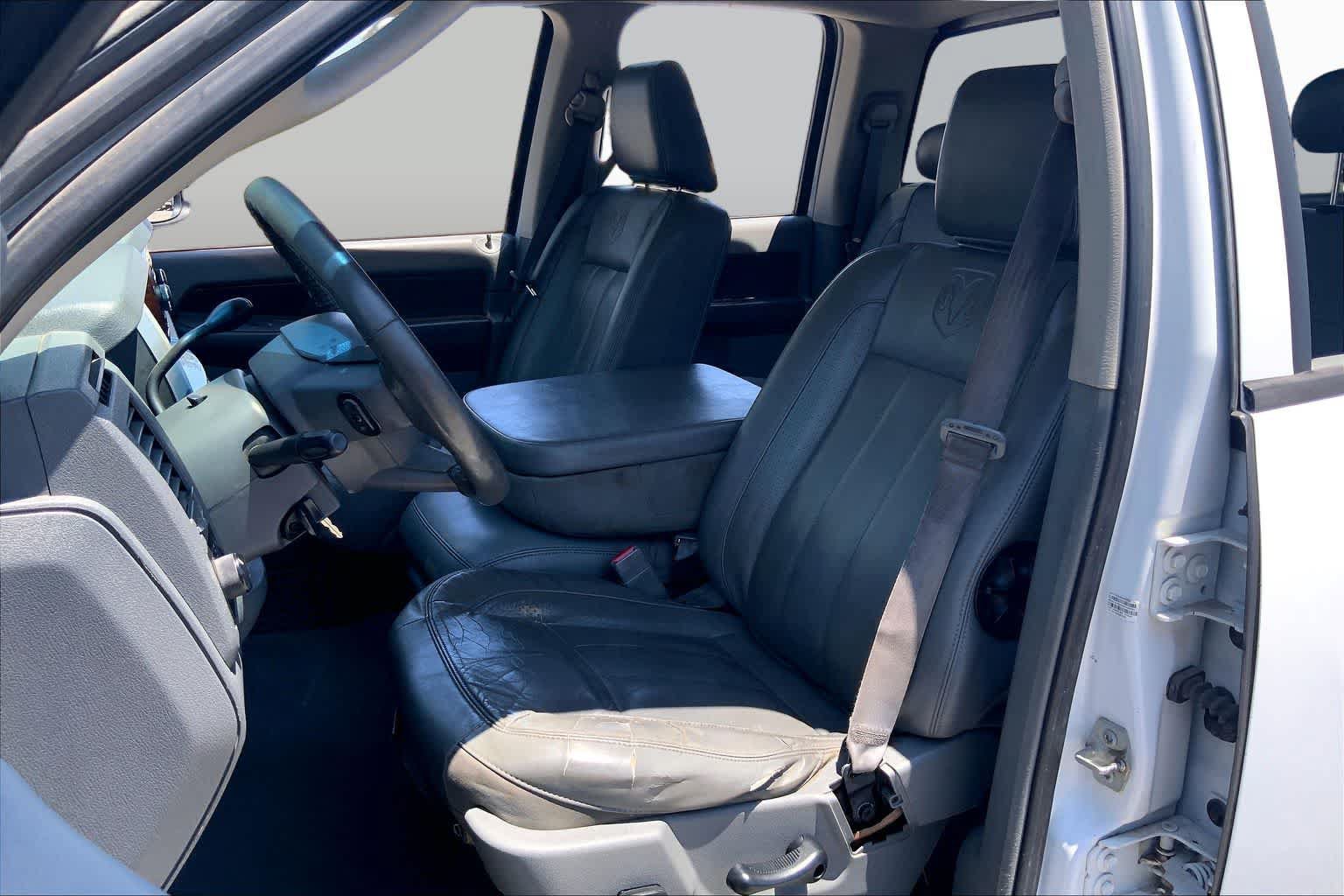 Used 2008 Dodge Ram 1500 Truck Laramie AWD/4WD image 7