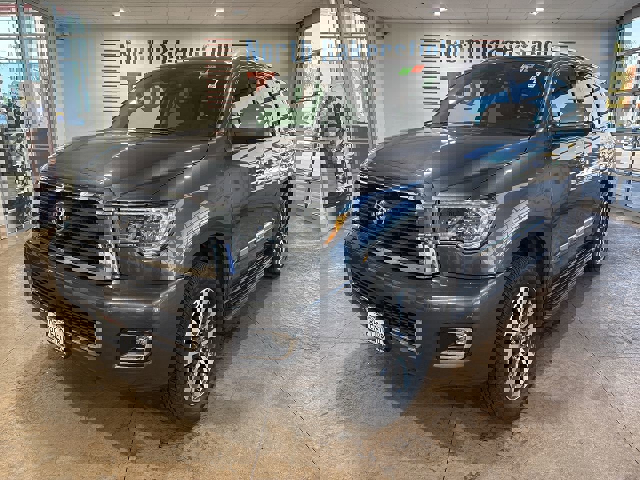 Used 2018 Toyota Sequoia Limited w/ Safety & Convenience Package image 6