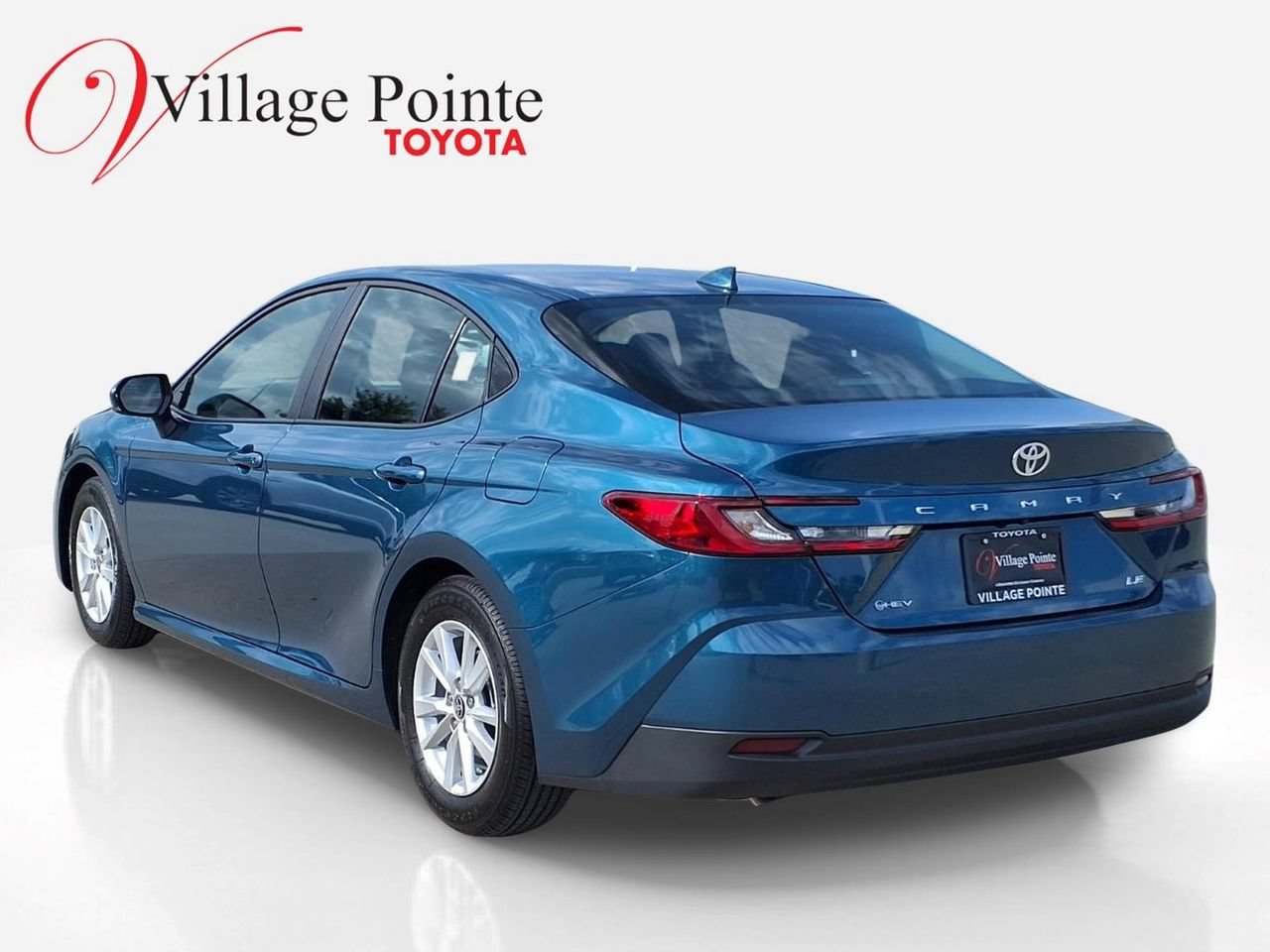 Used 2026 Toyota Camry LE w/ Convenience Package FWD image 3