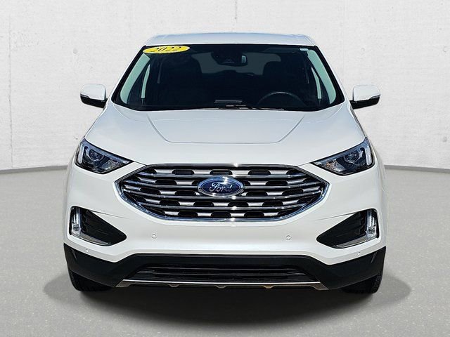 Used 2022 Ford Edge Titanium image 2
