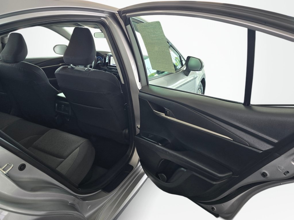 Used 2025 Toyota Camry LE FWD image 38