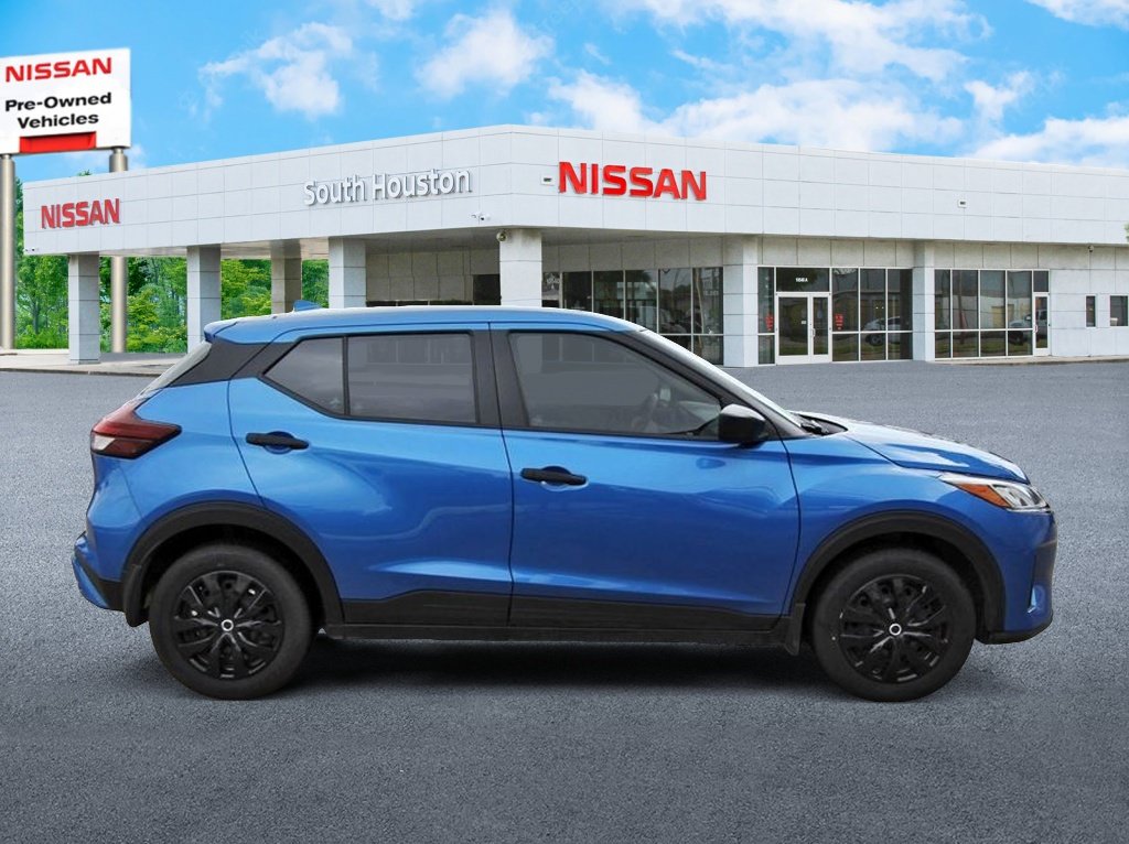 Certified 2025 Nissan Kicks Play S FWD image 5
