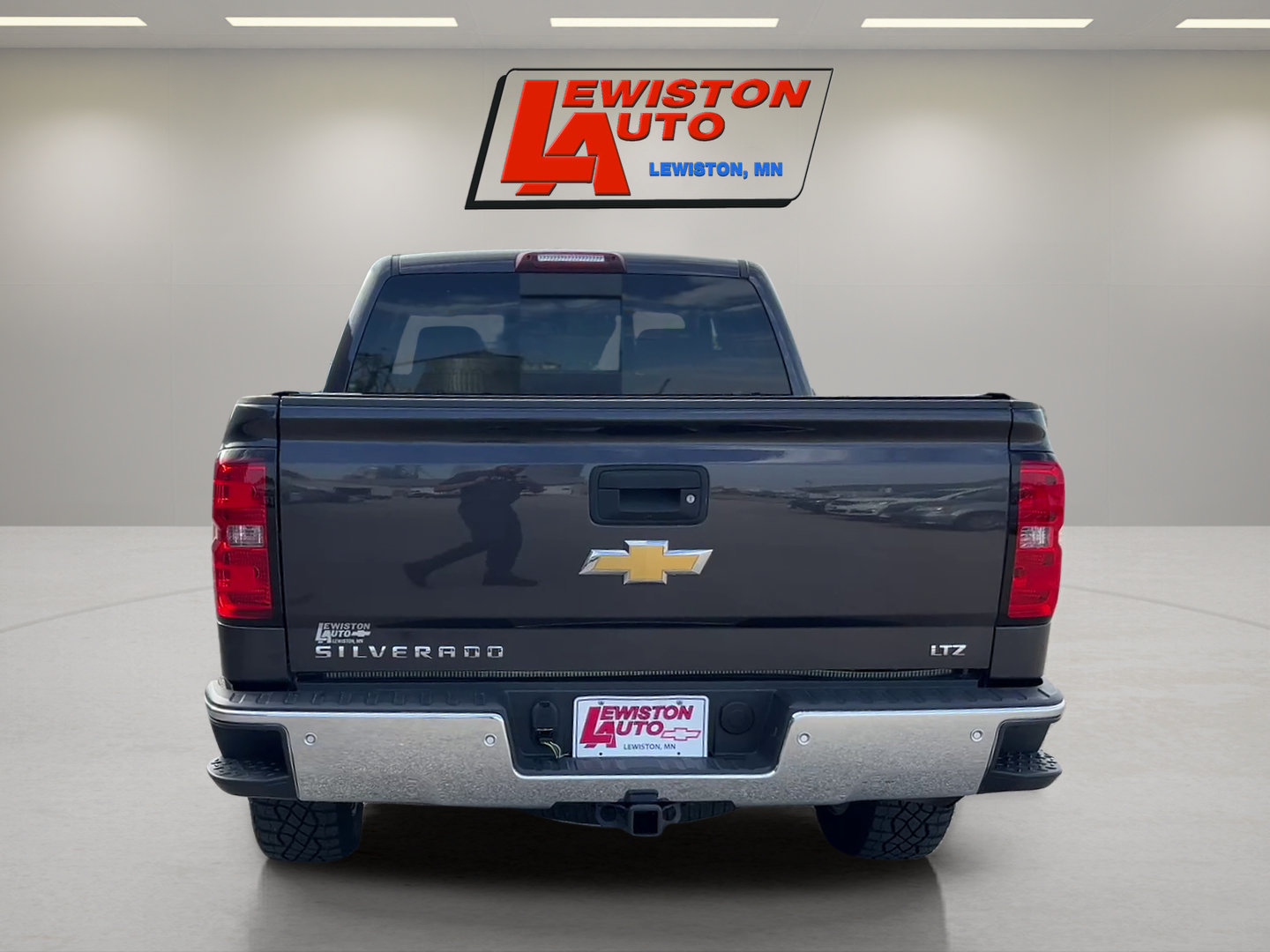 Used 2015 Chevrolet Silverado 1500 LTZ w/ LTZ Plus Package AWD/4WD image 4