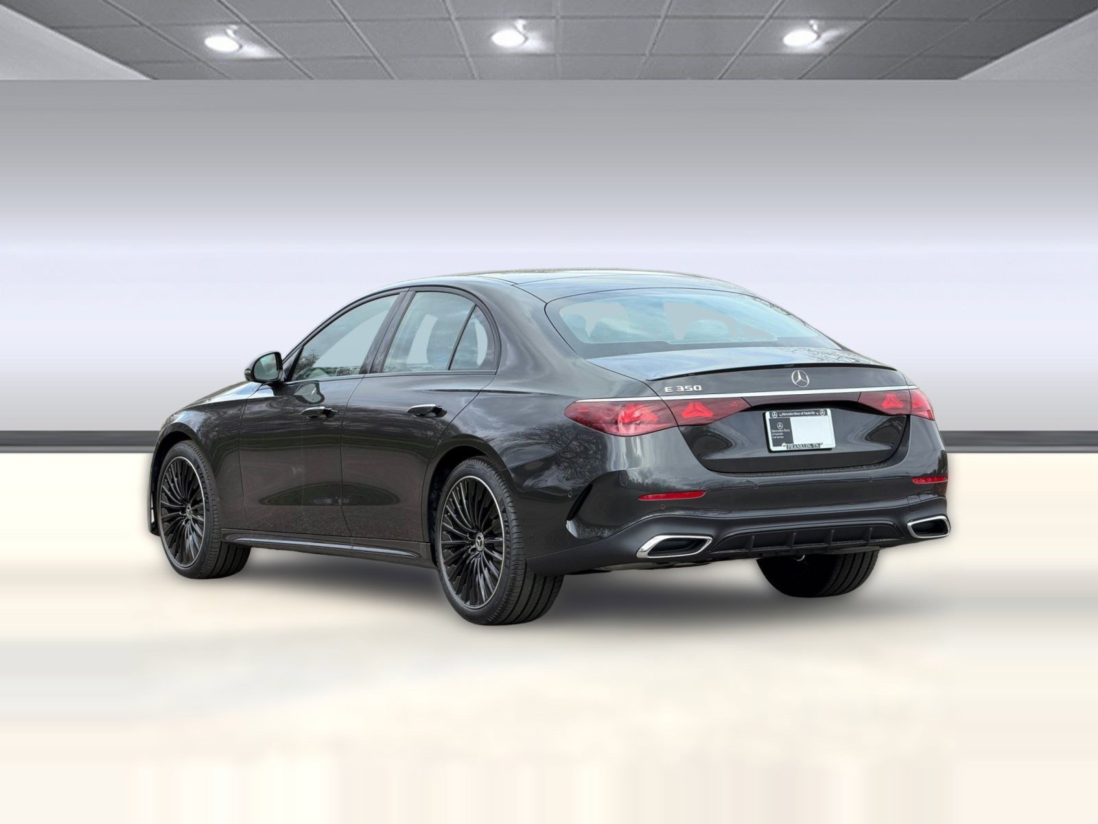 Used 2026 Mercedes-Benz E 350 Sedan image 3