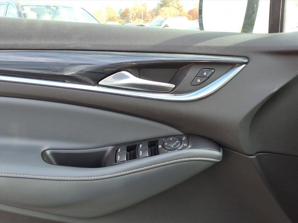 Used 2021 Buick Enclave Preferred image 22