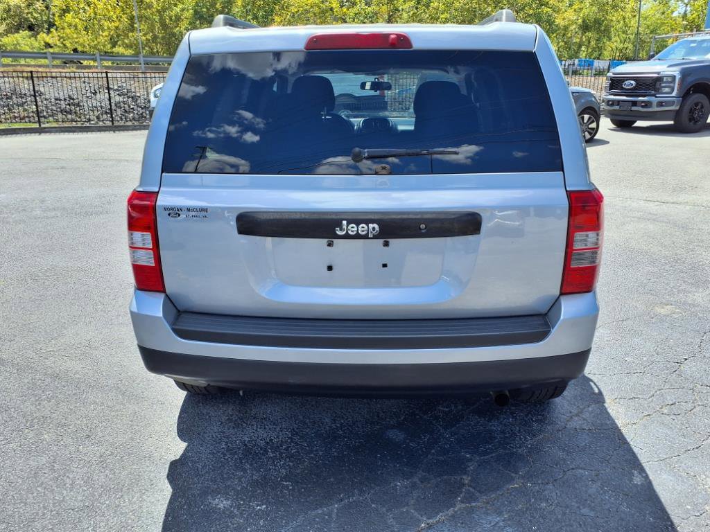 Used 2015 Jeep Patriot Sport image 4