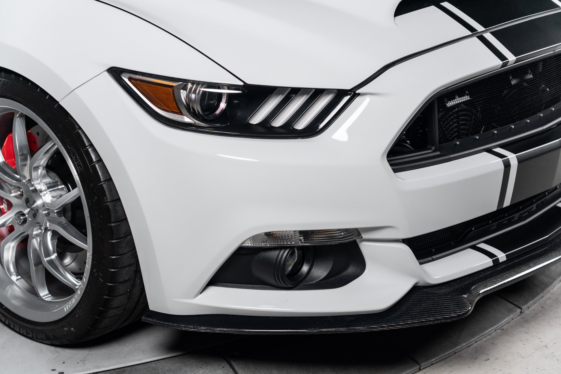 Used 2015 Ford Mustang GT Premium w/ Equipment Group 401A RWD image 99