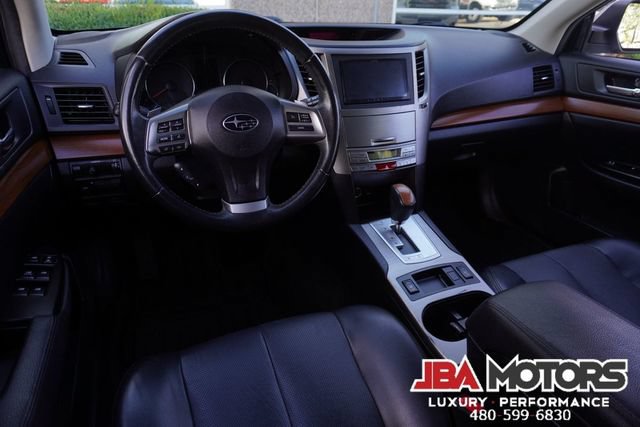 Used 2014 Subaru Outback 2.5i Limited w/ Moonroof Package AWD/4WD image 25