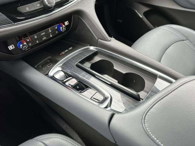 Used 2024 Buick Enclave Premium image 26