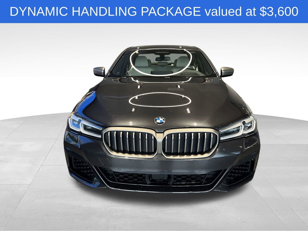 Used 2023 BMW M550i xDrive w/ Dynamic Handling Package image 3