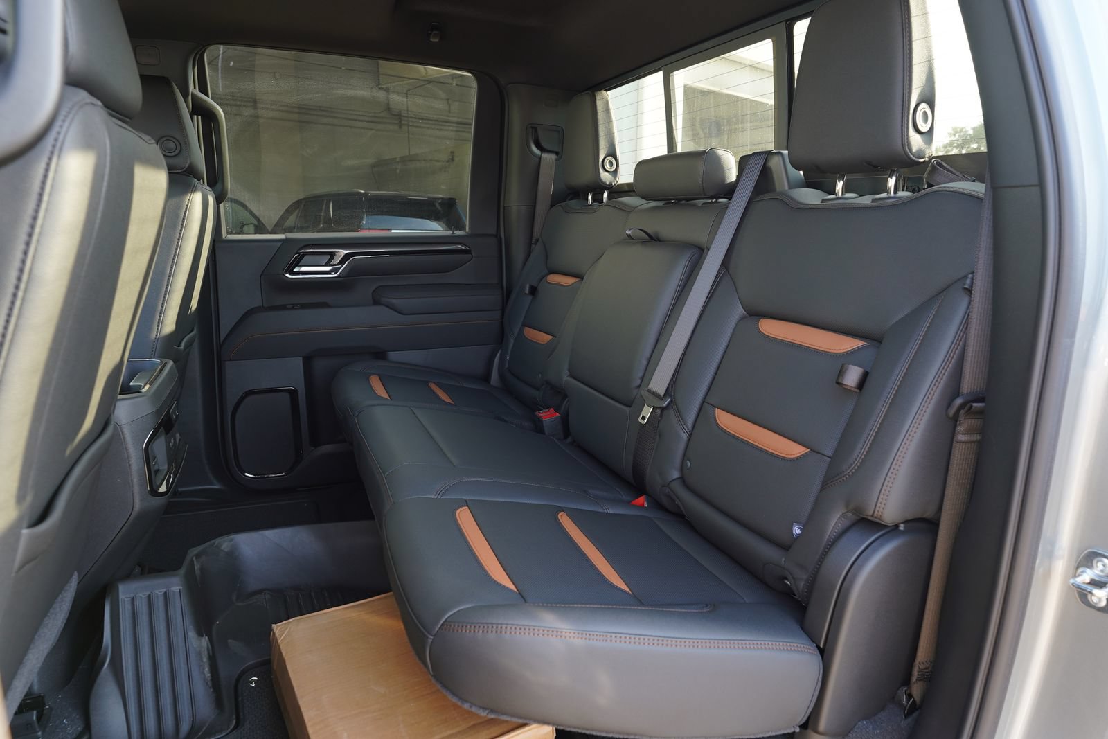 New 2026 GMC Sierra 2500 AT4 w/ AT4 Premium Plus Package AWD/4WD image 20
