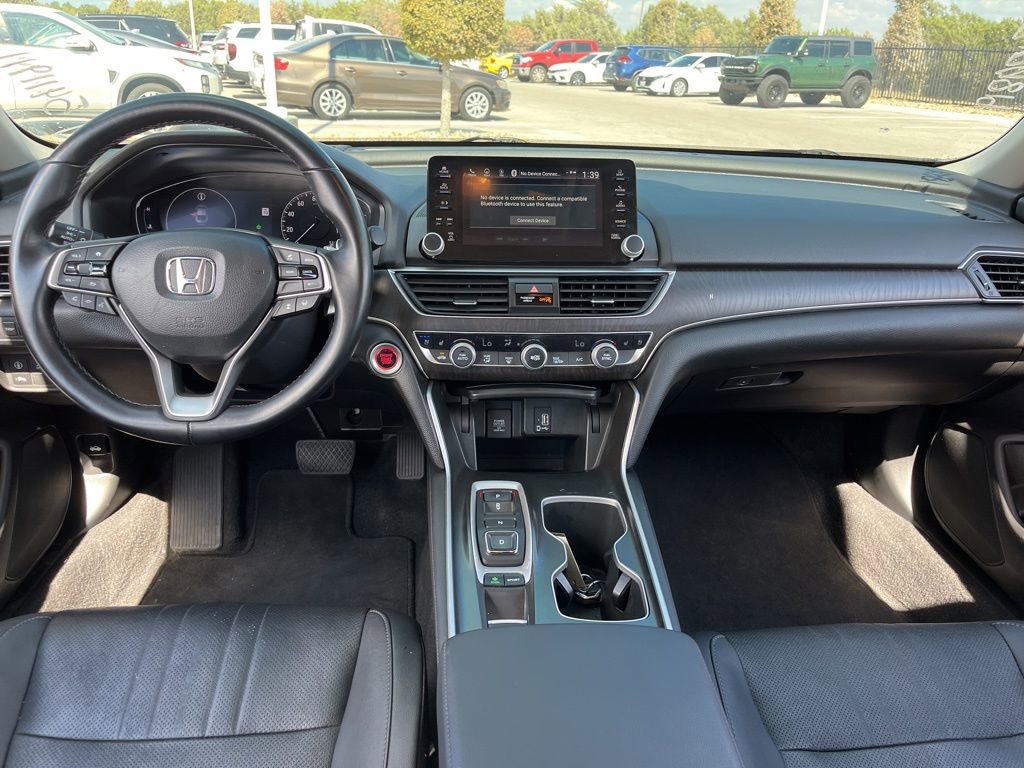 Used 2020 Honda Accord Touring image 17