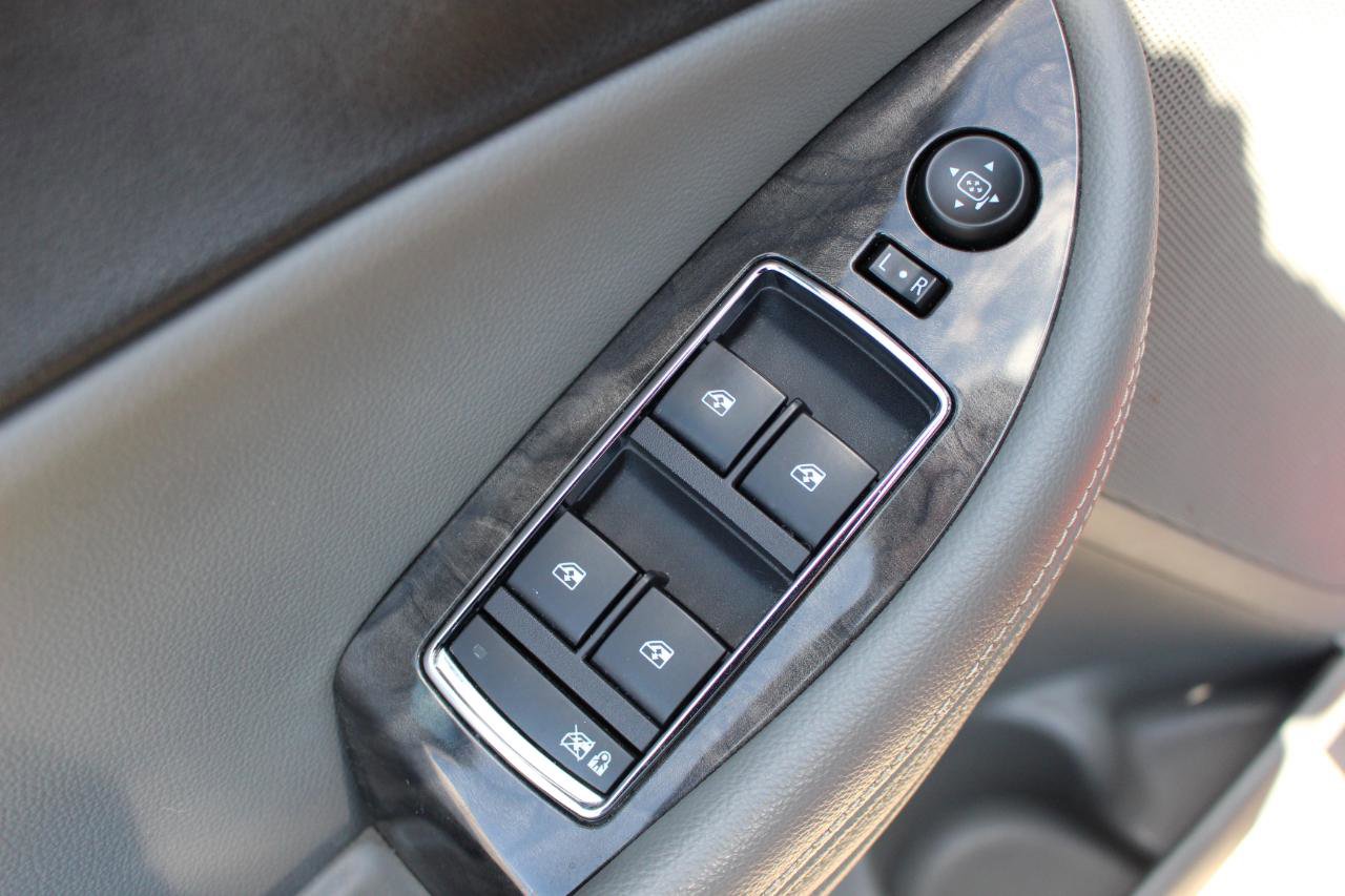 Used 2014 Chevrolet Impala LT w/ Premium Seating Package image 13