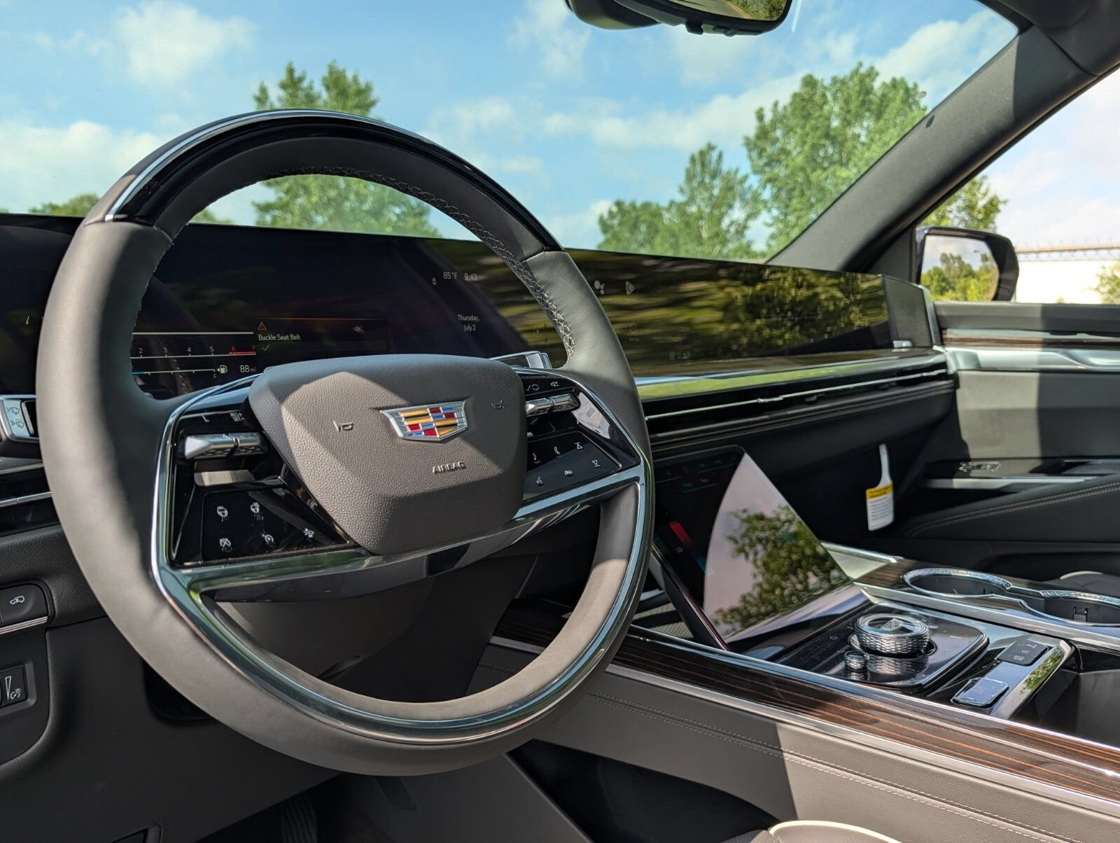 New 2026 Cadillac Escalade ESV Luxury w/ Touring Package AWD/4WD image 35