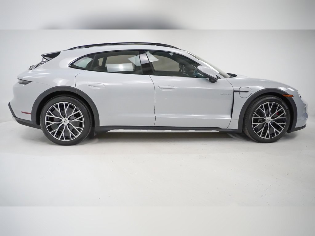 Certified 2025 Porsche Taycan 4S image 9