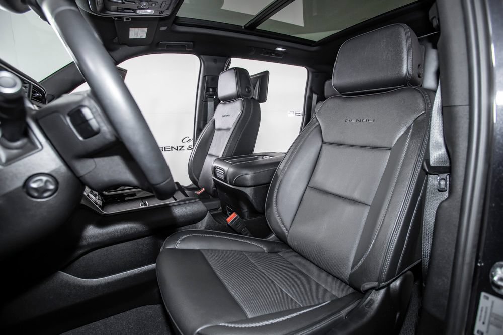 Used 2024 GMC Yukon XL Denali w/ Advanced Technology Package AWD/4WD image 14