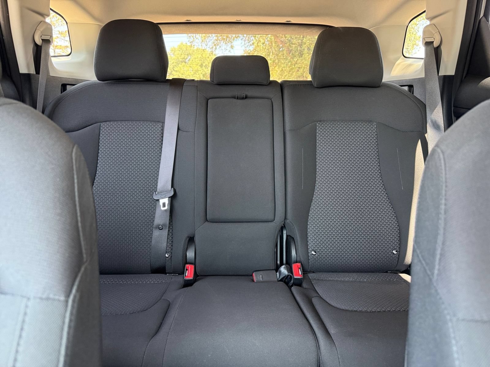 Used 2025 Kia Sportage LX FWD image 37