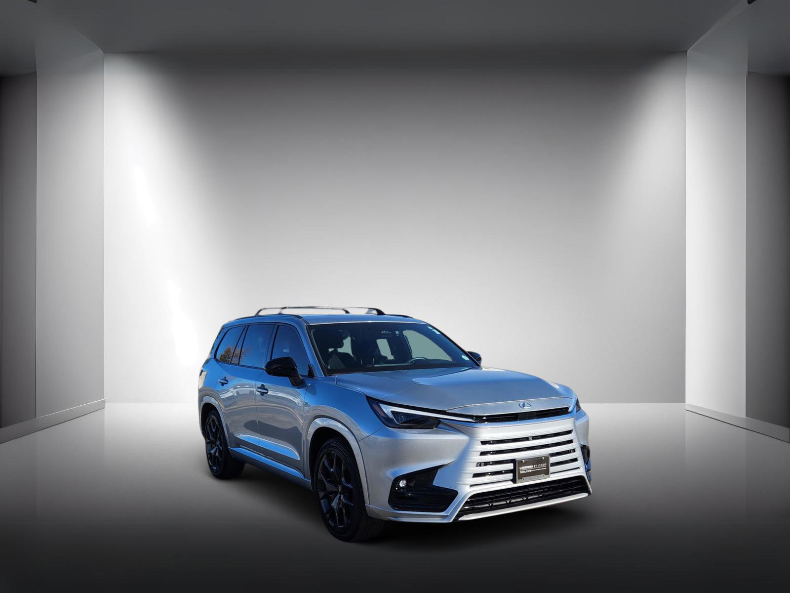 Used 2025 Lexus TX 500h AWD w/ Technology Package image 4