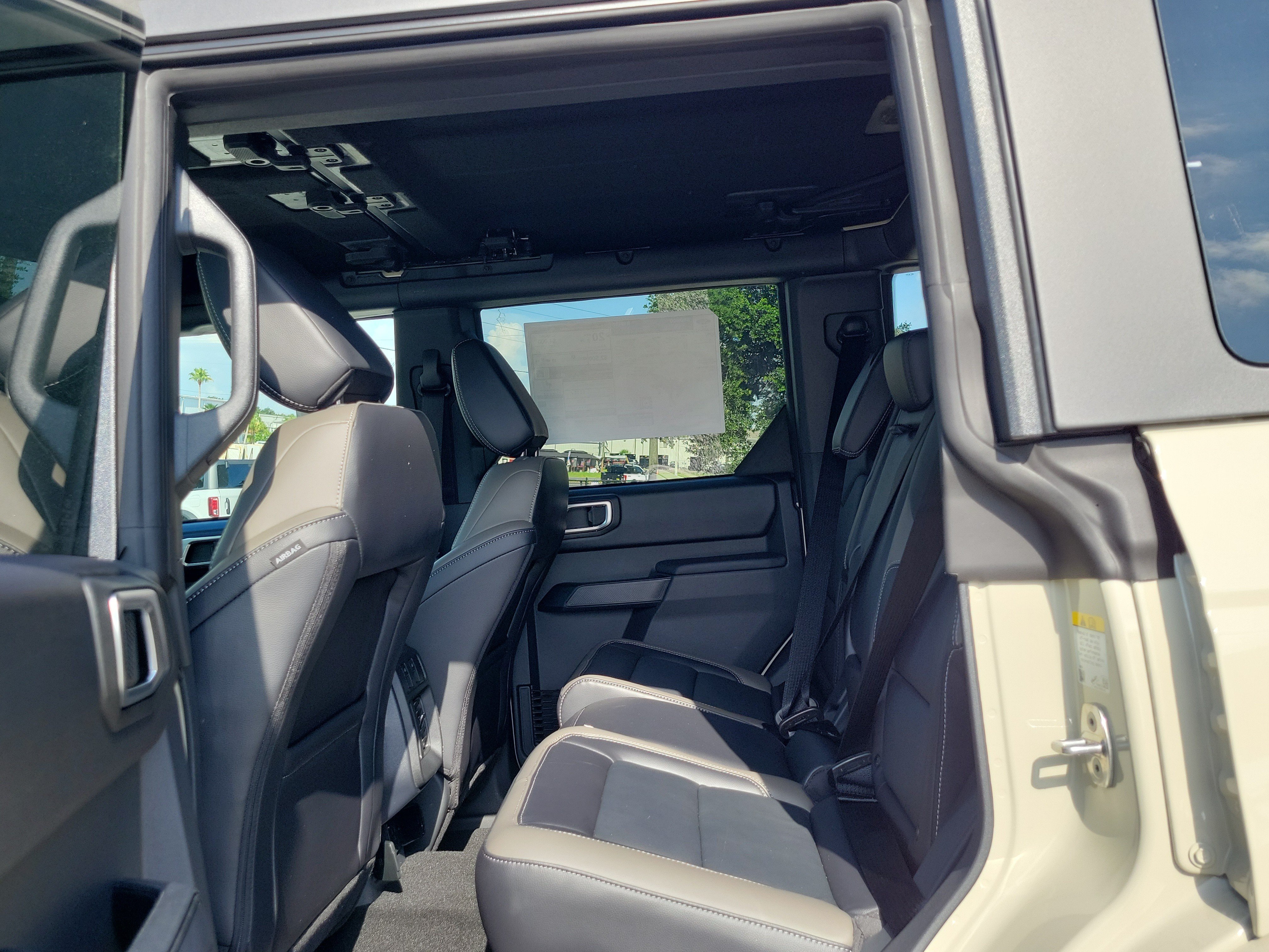 New 2026 Ford Bronco Outer Banks AWD/4WD image 11