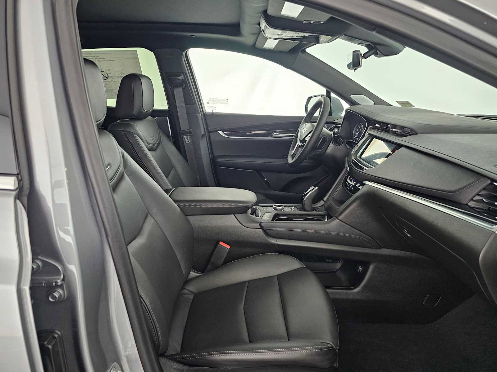 New 2026 Cadillac XT5 Premium Luxury w/ LPO, ONYX Package image 10