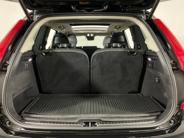 Certified 2025 Volvo XC90 B5 Plus w/ Protection Package AWD/4WD image 36