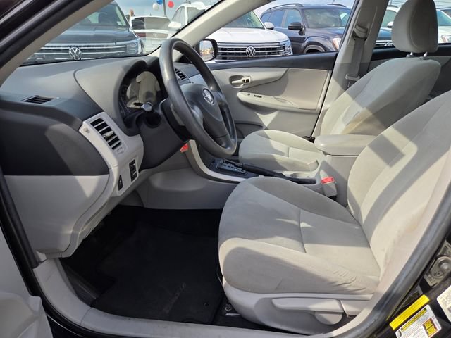 Used 2013 Toyota Corolla L FWD image 5