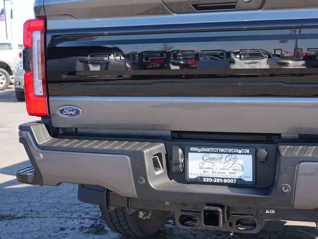 Used 2025 Ford F350 Platinum w/ FX4 Off-Road Package AWD/4WD image 10