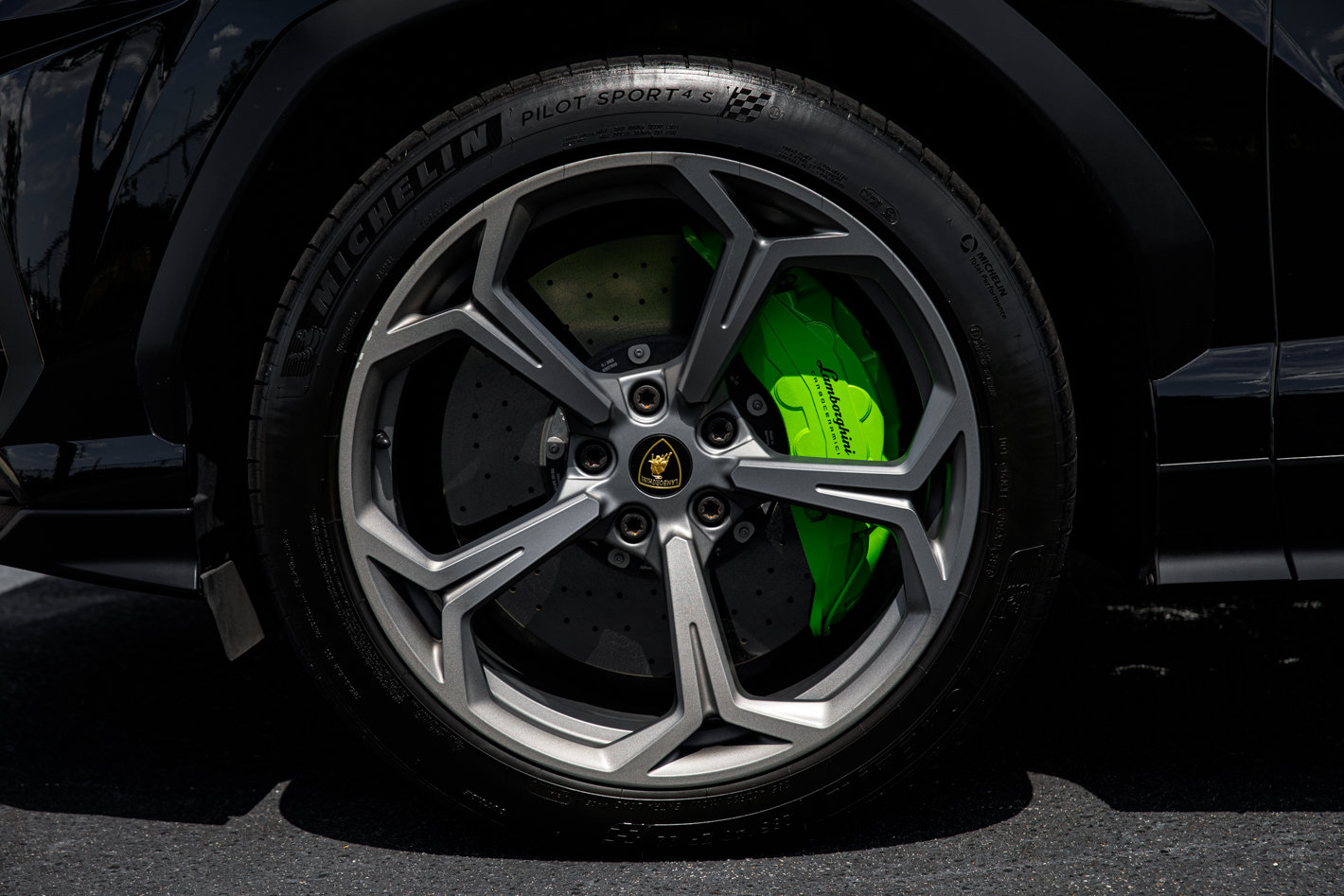 Used 2022 Lamborghini Urus AWD/4WD image 6