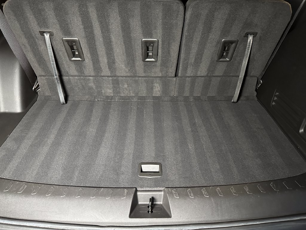 Used 2023 Chevrolet Traverse LT AWD/4WD image 22