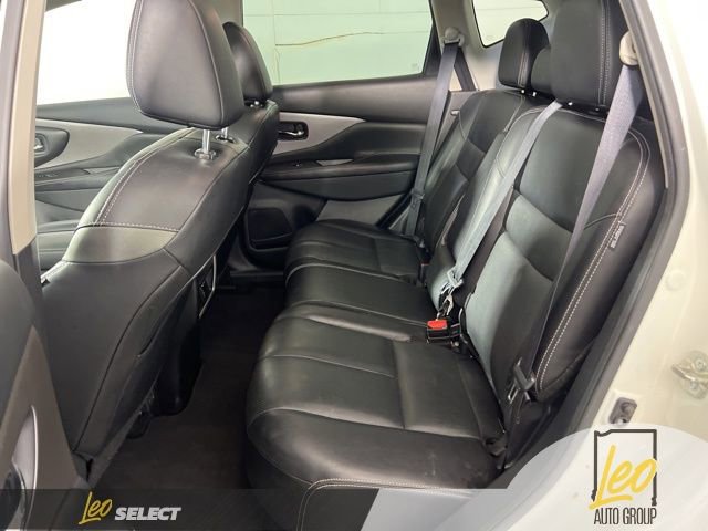 Used 2020 Nissan Murano SL w/ Moonroof Package AWD/4WD image 12