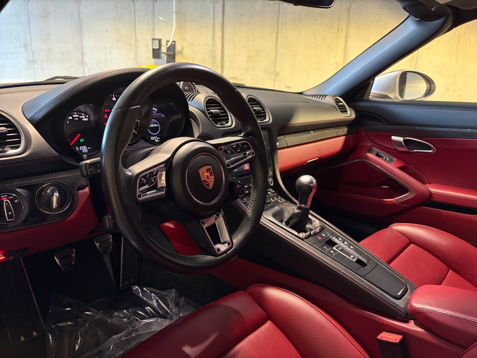 Certified 2018 Porsche 718 Boxster GTS RWD image 5