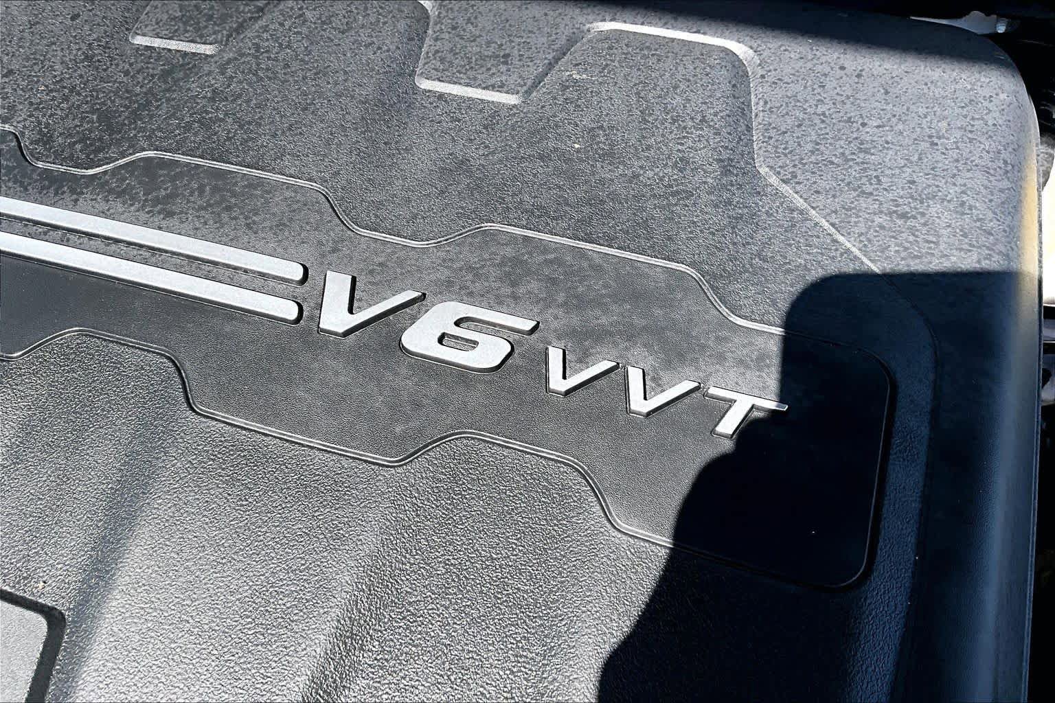 Used 2020 Jeep Cherokee Trailhawk w/ Cold Weather Group image 33