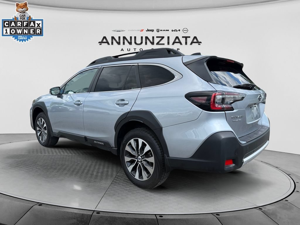 Used 2024 Subaru Outback Limited AWD/4WD image 3