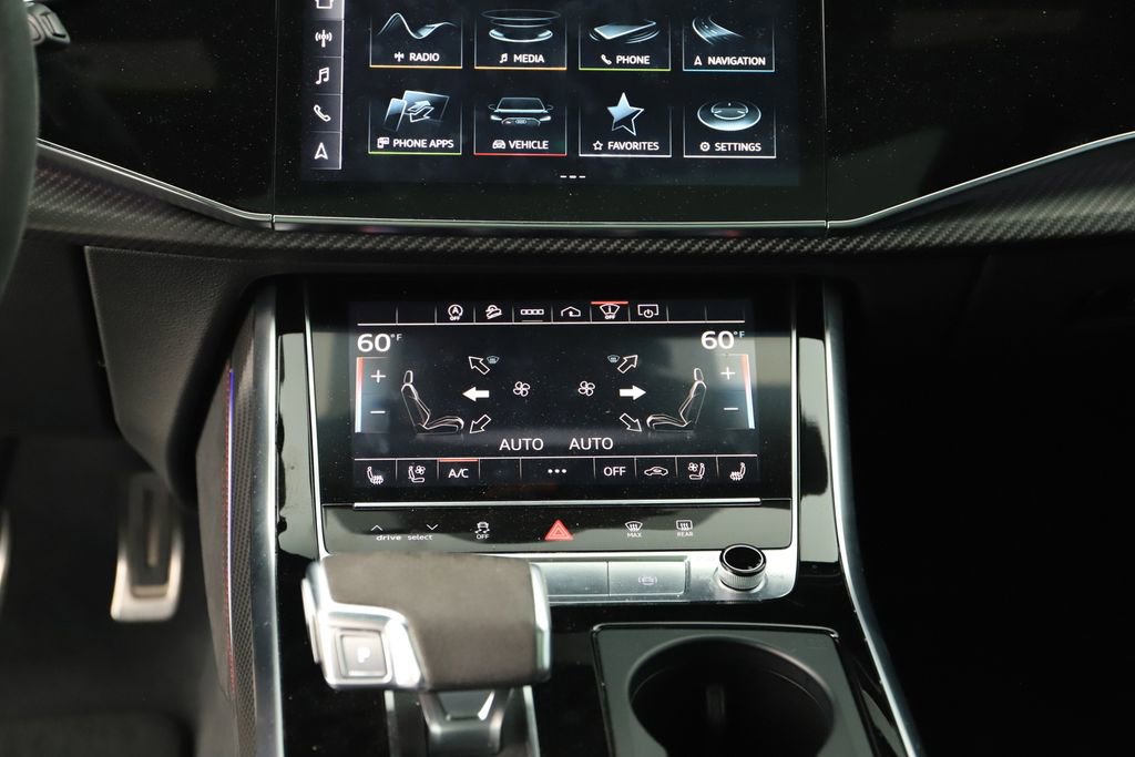 Certified 2022 Audi RS Q8 4.0T w/ Carbon Optic Package image 20