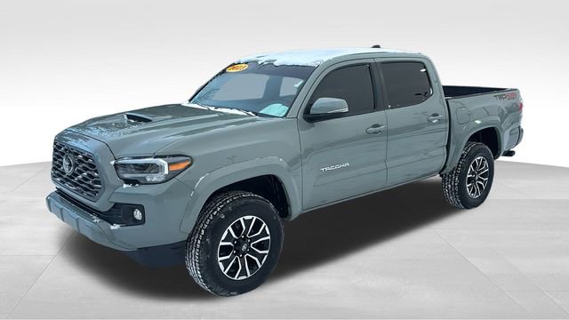 Used 2023 Toyota Tacoma TRD Sport w/ Technology Package image 2